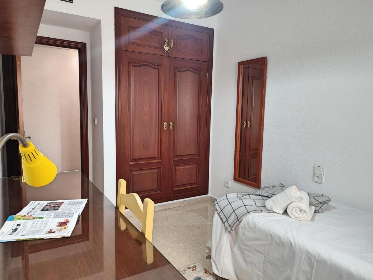 Centrico Apartamento Jardines De Vallellano Cordoba Luaran gambar