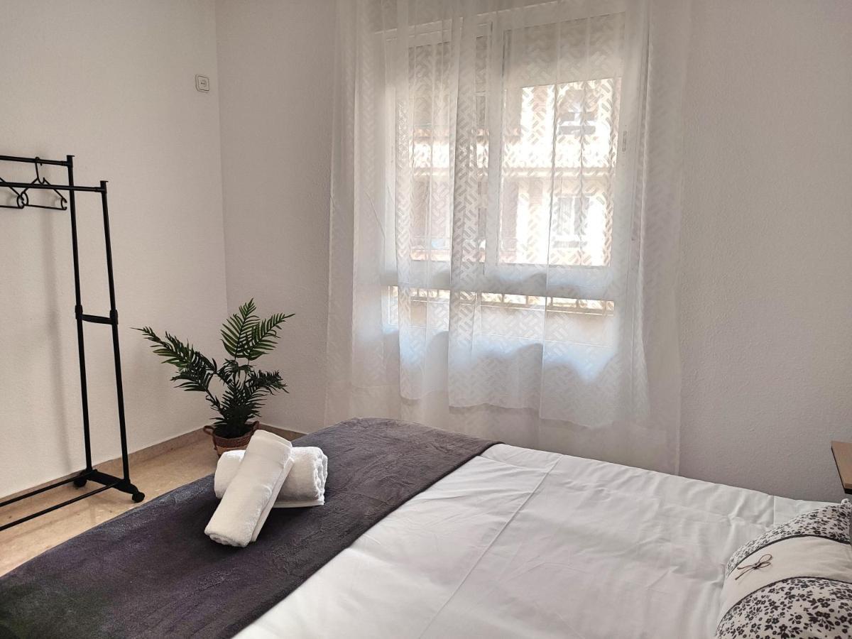 Centrico Apartamento Jardines De Vallellano Cordoba Luaran gambar